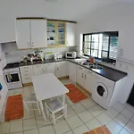Hostel Supertubos Atouguia Da Baleia