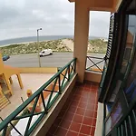 Supertubos Hostel