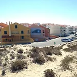 Supertubos Beach * Атогиа-да-Балейя