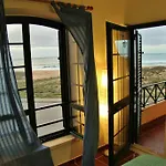 Supertubos Beach Vandrerhjem Atouguia Da Baleia
