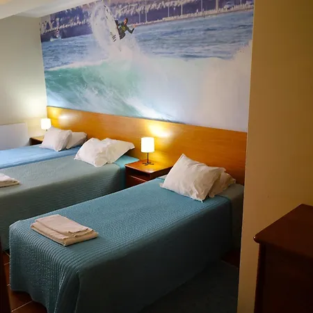 Hostel Supertubos Atouguia da Baleia