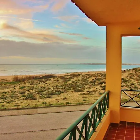 Hostel Supertubos Atouguia Da Baleia