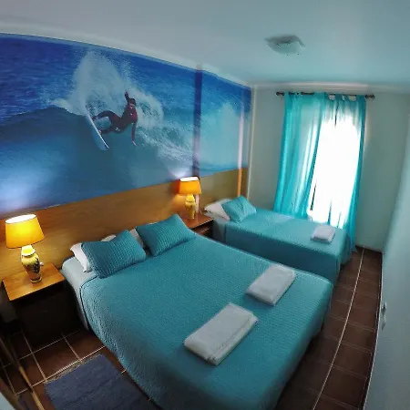 Hostel Supertubos Atouguia da Baleia