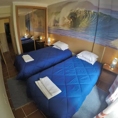 Hostel Supertubos *