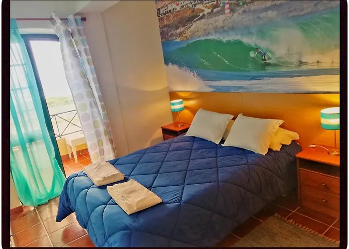 Supertubos Beach Атогиа-да-Балейя