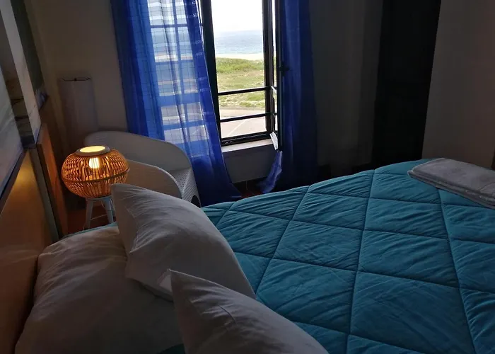 Хостел Supertubos Beach Атогиа-да-Балейя