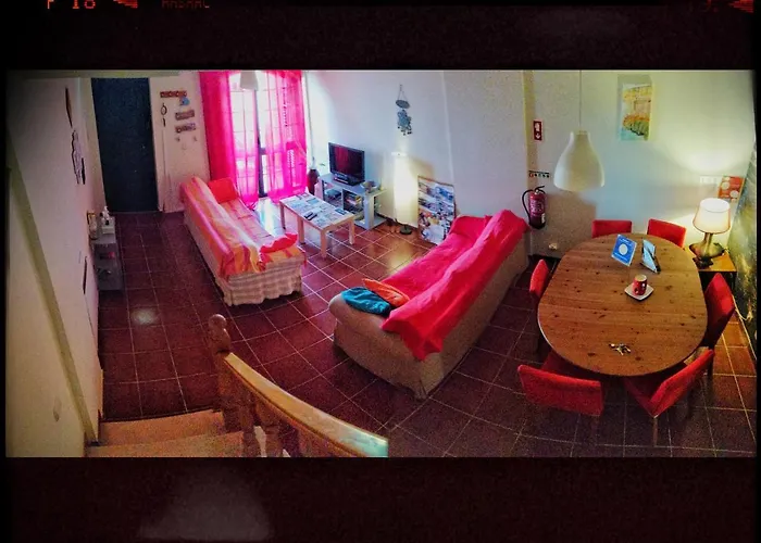 Supertubos Beach Хостел Атогиа-да-Балейя