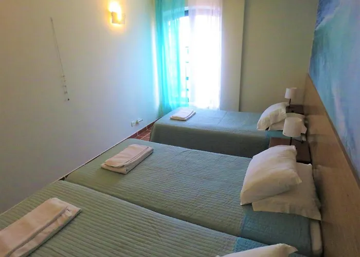 Хостел Supertubos Beach