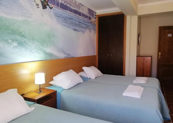 Хостел Supertubos Beach Атогиа-да-Балейя