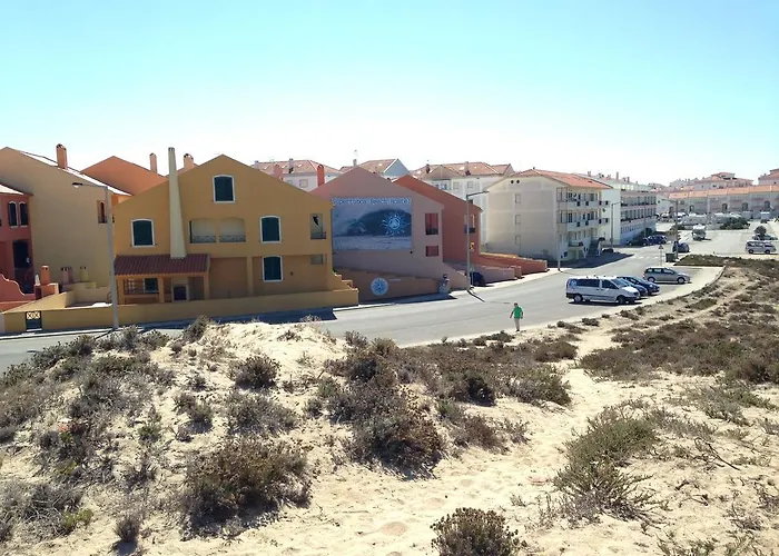 Supertubos Beach * Атогиа-да-Балейя