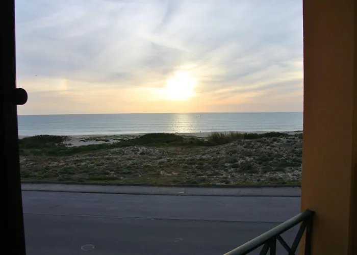 Supertubos Beach Хостел Атогиа-да-Балейя