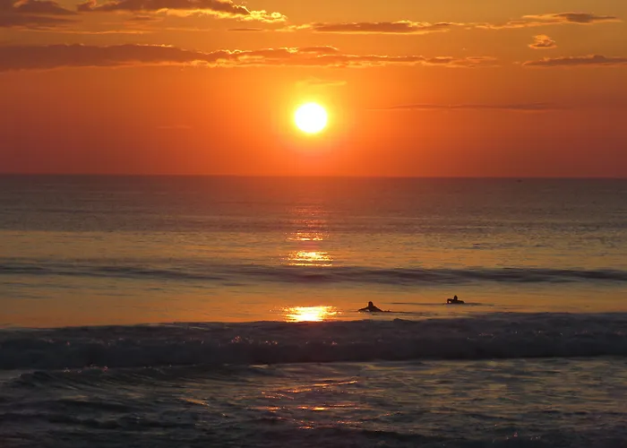 Хостел Supertubos Beach *