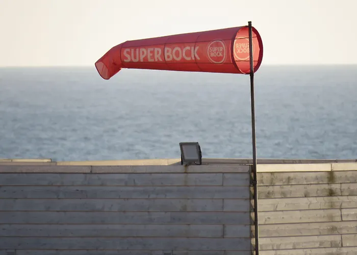 Supertubos Beach * Атогиа-да-Балейя