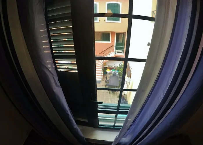 Supertubos Beach Хостел